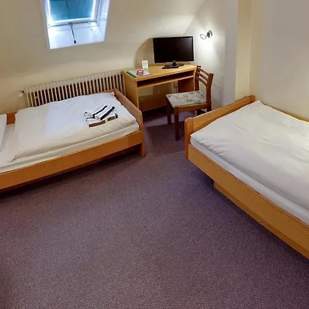 Keinath 2* שטוטגרט